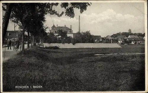 Ak Renchen am Schwarzwald, Ortsansicht, Straßenpartie, Häuser, Fabrik-Schornstein