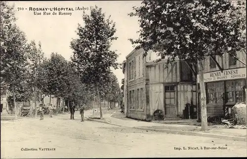 Ak Rosnay l&#39;Hopital Aube, Une Rue de Rosnay, Henry Ernest