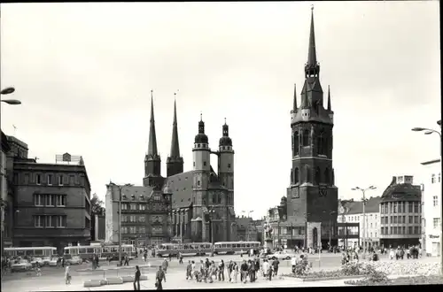 Ak Halle an der Saale, Marktplatz, Kirche, Turm