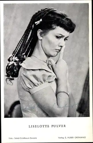 Ak Schauspielerin Liselotte Pulver, Portrait, Autogramm
