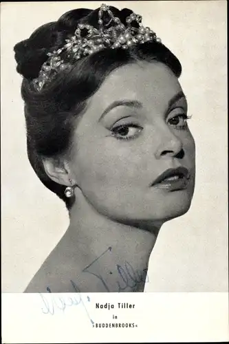 Ak Schauspielerin Nadja Tiller in Buddenbrooks, Portrait, Autogramm
