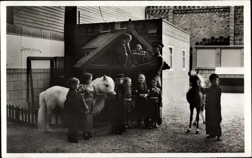 Ak Paris, Internationale Ausstellung 1937, Königreich Liliput, The Farm