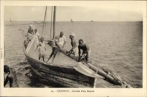 Ak Dschibuti, Ankunft eines Bootes