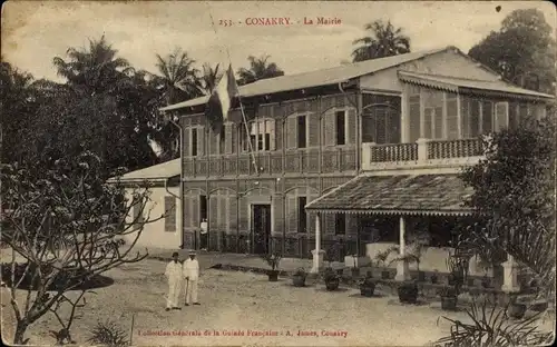 Ak Conakry Guinea, Rathaus