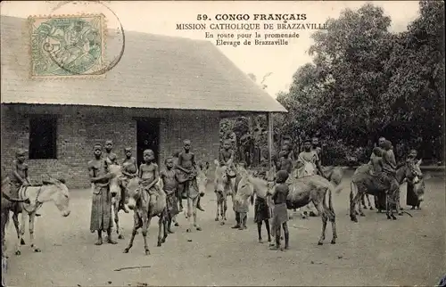 Ak Brazzaville Franz. Kongo, Auf dem Weg zum Spaziergang, Zucht von Brazzaville, Esel, Kinder