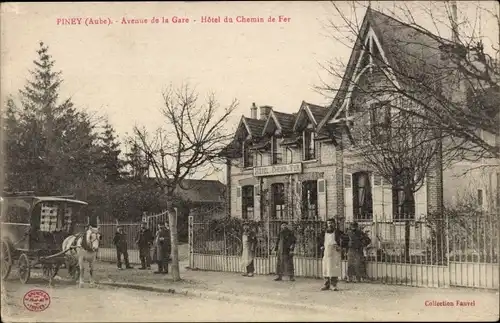 Ak Piney Aube, Avenue de la Gare, Hotel du Chemin de Fer