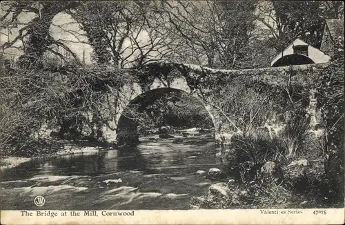 Ak Cornwood Südwestengland, Die Brücke an der Mühle