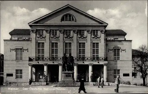 Ak Weimar in Thüringen, das Deutsche Nationaltheater