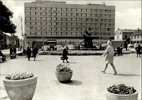 Ak Schwerin in Mecklenburg, Hotel Stadt Schwerin