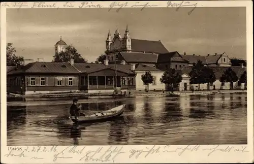 Ak Pinsk Weißrussland, Flusspartie, Kirche, Ruderboot