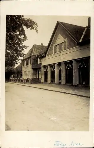 Foto Ak Apen in Oldenburg Ammerland, Geschäftshaus Tebje