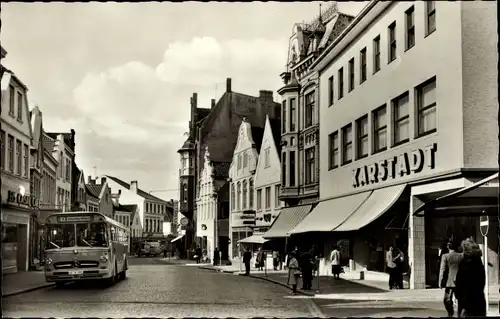 Ak Itzehoe in Schleswig Holstein, Breite Straße, Karstadt, Mercedes Bus, Linie 3