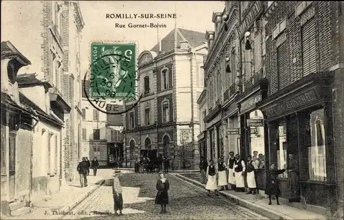 Ak Romilly sur Seine Aube, Rue Gornet-Boivin