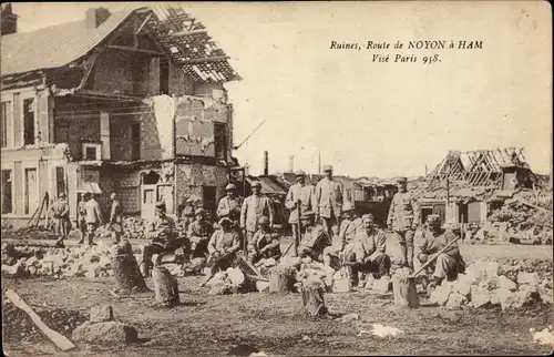 Ak Ham Somme, Ruinen, Straße von Noyon nach Ham