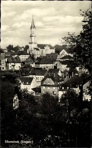 Ak Eibenstock im Erzgebirge Sachsen, Blick über die Dächer auf Kirche