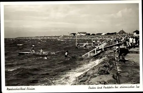 Ak Nordseebad Büsum, Baden und Paddeln bei stürmischer See