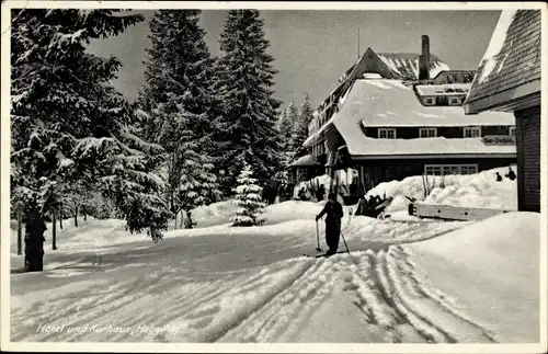 Ak Feldberg im Schwarzwald, Hotel und Kurhaus Hebelhof, Winter, Skifahrer
