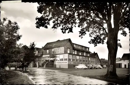 Ak Neuhaus im Solling Holzminden Niedersachsen, Hotel Sollinger Hof, Inh. Fritz Mönkemeyer, Autos