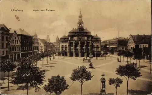 Ak Lüneburg Niedersachsen, Markt und Rathaus, Brunnen