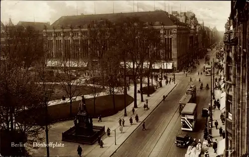 Ak Berlin Mitte, Dönhoffplatz, Straßenbahn, Passanten