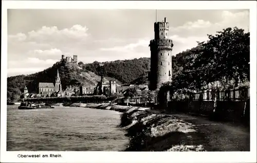 Ak Oberwesel am Rhein, Teilansicht, Turm, Ufer, Burg