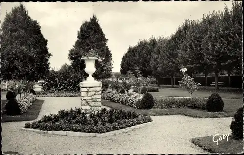 Ak Château Gontier sur Mayenne, Kindergarten des Sportparks