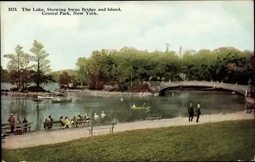 Ak New York City USA, Central Park, See, Schwanenbrücke, Insel