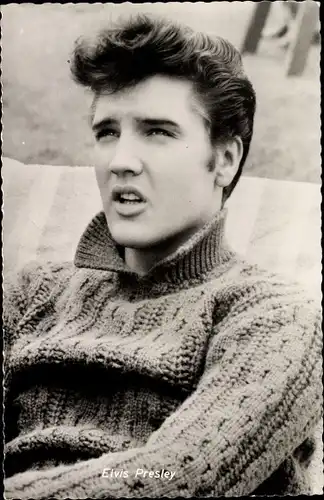 Ak Schauspieler und Sänger Elvis Presley, Portrait, Strickpullover