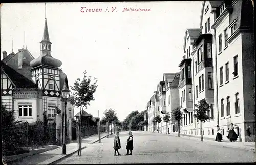 Ak Treuen im Vogtland, Moltkestraße, Kinder