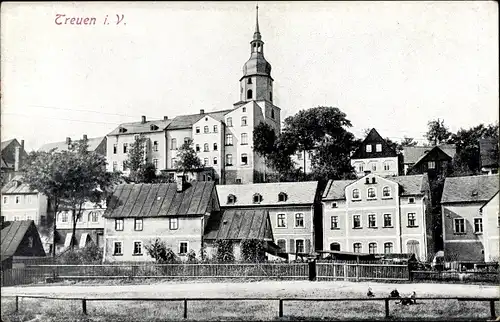 Ak Treuen im Vogtland, Teilansicht, Kirche