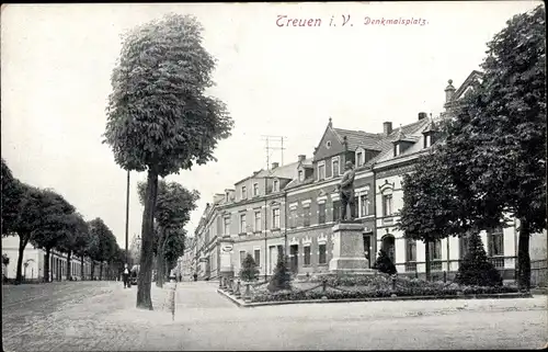 Ak Treuen im Vogtland, Denkmalsplatz, Denkmal