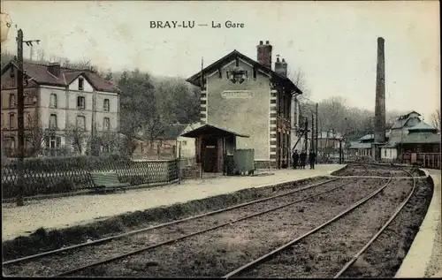 Ak Bray et Lû Val d'Oise, Bahnhof, Gleisseite