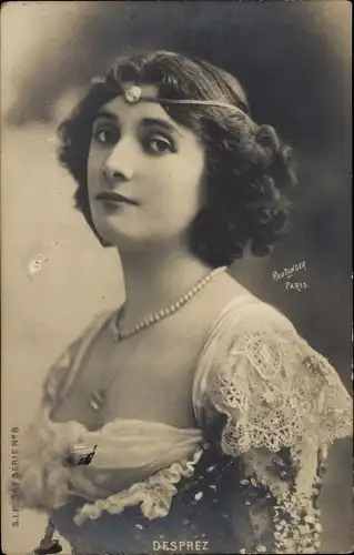 Ak Schauspielerin Desprez, Portrait