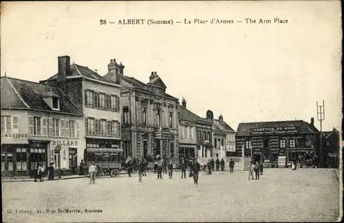 Ak Albert Somme, La Place d&#39;Armes