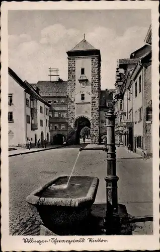 Ak Villingen im Schwarzwald, Riettor, Brunnen