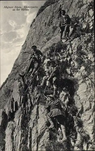 Ak Kletterpartie am Höfats, Allgäuer Alpen, Bergsteiger an einer Steilwand