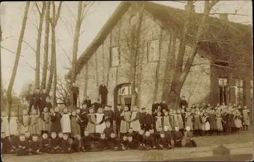 Foto Ak Astede Zetel in Oldenburg Friesland, Gruppenaufnahme, Kinder, 1910