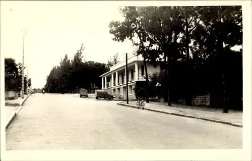 Foto Ak Ambatondrazaka Madagaskar, Straßenpartie