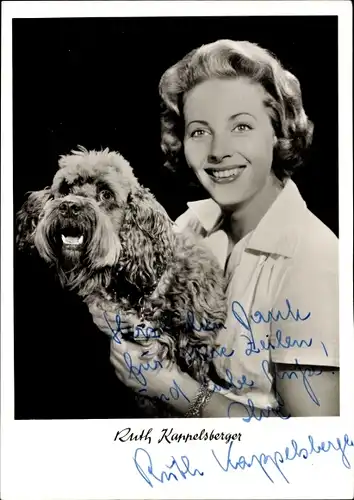 Ak Schauspielerin Ruth Kappelsberger, Portrait mit Hund, Autogramm