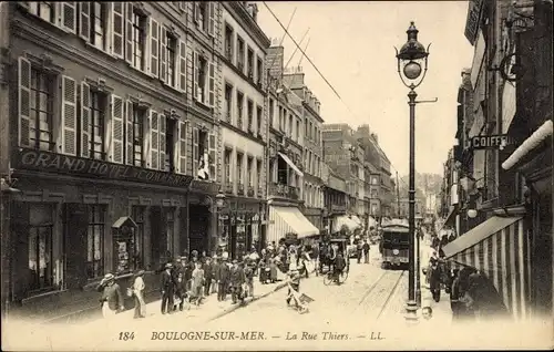 Ak Boulogne sur Mer Pas de Calais, La Rue Thiers