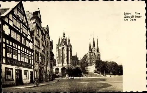 Ak Erfurt in Thüringen, Alte Giebelhäuser am Dom