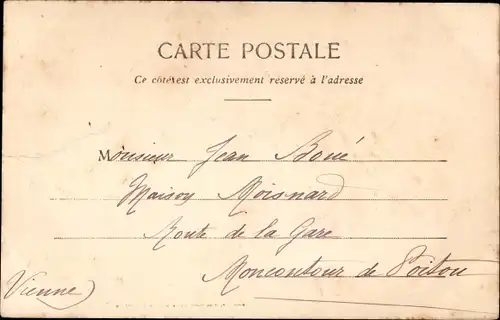 Zeitungs Ak Le Petit Parisien, Frau liest Zeitung