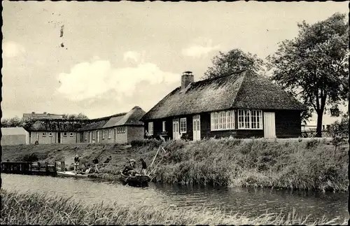 Ak Otterndorf in Niedersachsen, Jugendherberge am Kanal, Boote