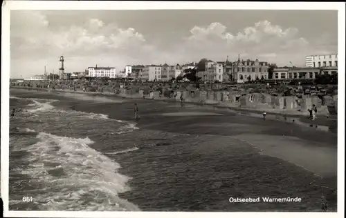 Ak Ostseebad Warnemünde Rostock, Strand, Kurhaus, Leuchtturm