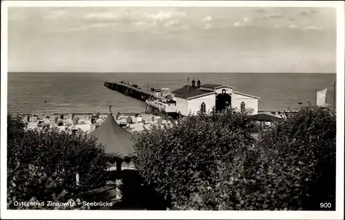 Ak Ostseebad Zinnowitz auf Usedom, Strand, Seebrücke