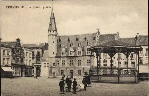 Ak Dendermonde Termonde Ostflandern, La grand' place