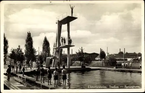 Ak Untertürkheim Stuttgart in Württemberg Stadion, Sprungturm, Freibad