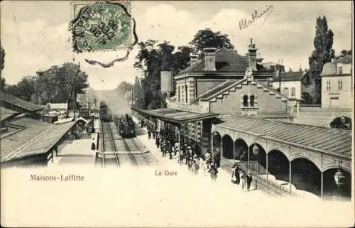 Ak Maisons Laffitte Yvelines, Bahnhof, Gleisseite, Dampflok