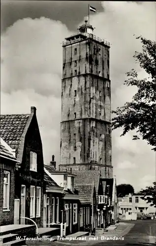 Ak West Terschelling Friesland Niederlande, Trompstraat, Brandaris