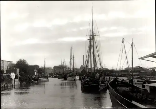 Ak Itzehoe in Holstein, Brook, Hafen